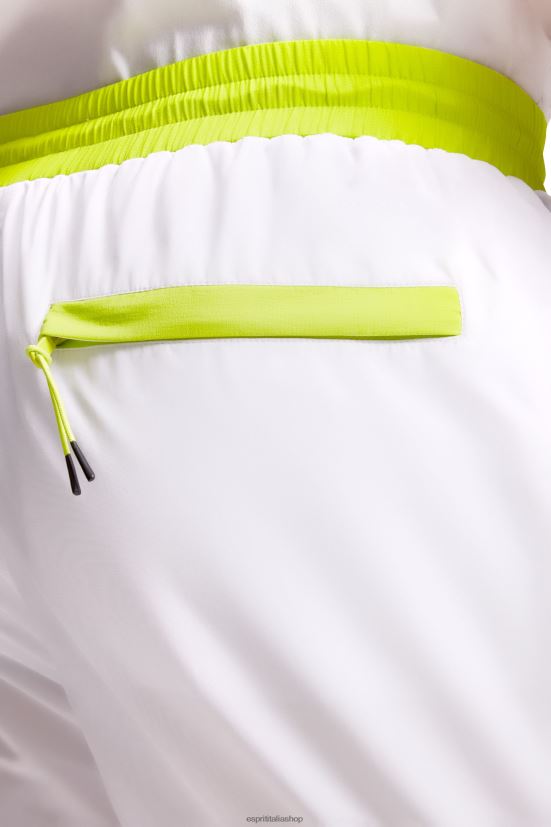 Esprit pantaloncini rilassati con cintura al neon bianco uomini pantaloncini 4RNDH890